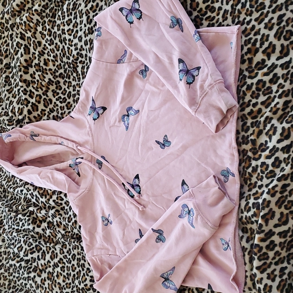 No Boundaries butterfly shorty sweater
